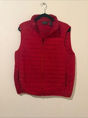 John Bartlett Men's Red Quilted Zip-Front Vest Size Medium